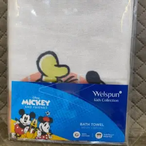 Disney Mickyey and friends bath towel